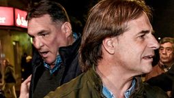 altText(Hay que oponerse más)}