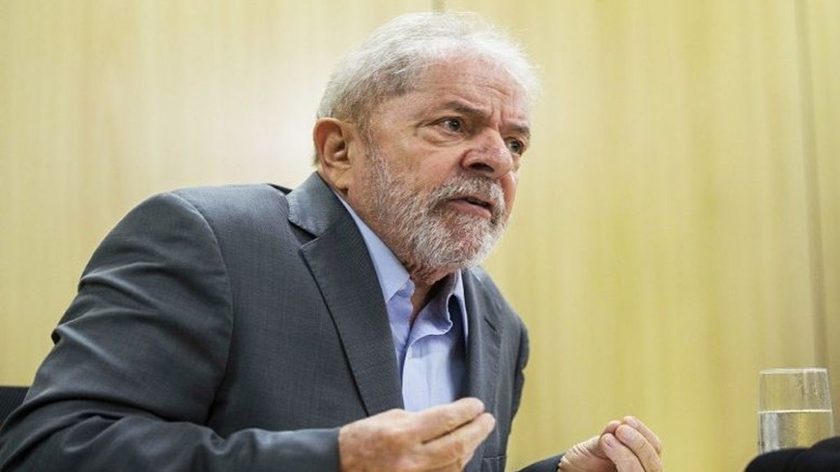 Lula: Brasil está «paralizado» y «fuera de control»