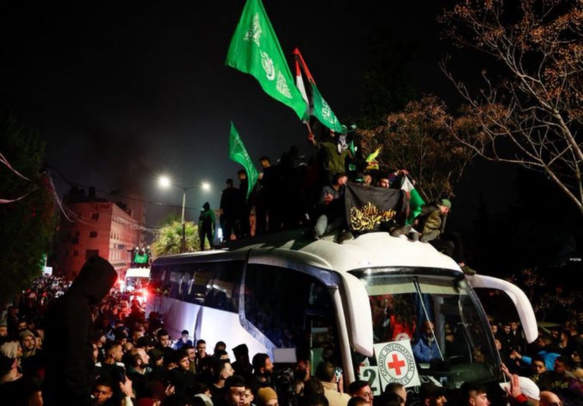 Primer grupo de palestinos liberados.