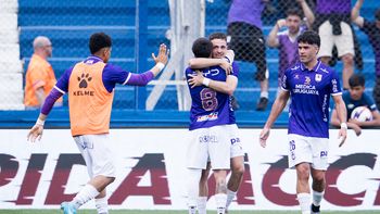 Defensor Sporting cae 3 a 2 frente a Nacional en el Gran Parque Central
