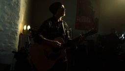 altText(La Vela Puerca presenta La Madriguera, su nuevo single)}