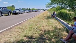 altText(Cuatro horas de espera para ingresar desde Argentina)}