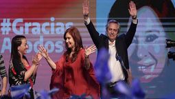 altText(Macri recibe este lunes a Fernández para comenzar la transición)}