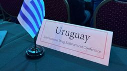 altText(Policía antidroga de Uruguay participó en conferencia de la DEA organizada en Argentina)}
