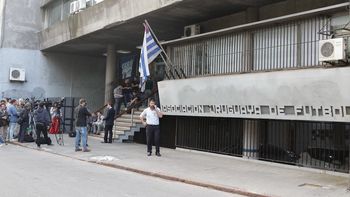 Clubes se reunieron con AUF para exigir participar en el pliego del contrato de televisión