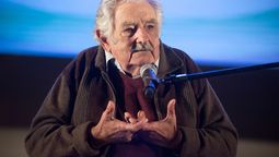 altText(Mujica pidió repartir mejor la torta)}