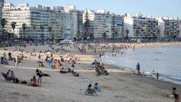 altText(El pronóstico para Uruguay anuncia tormentas aisladas y máximas de hasta 35 grados)}