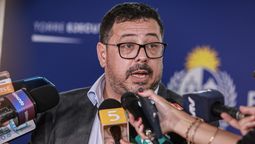 altText(Alejandro Sánchez esquiva críticas a Orsi por visita a portaaviones de EEUU)}