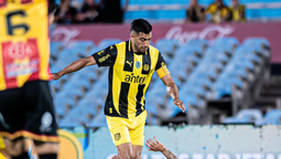 altText(Peñarol le ganó a Progreso 3-1)}