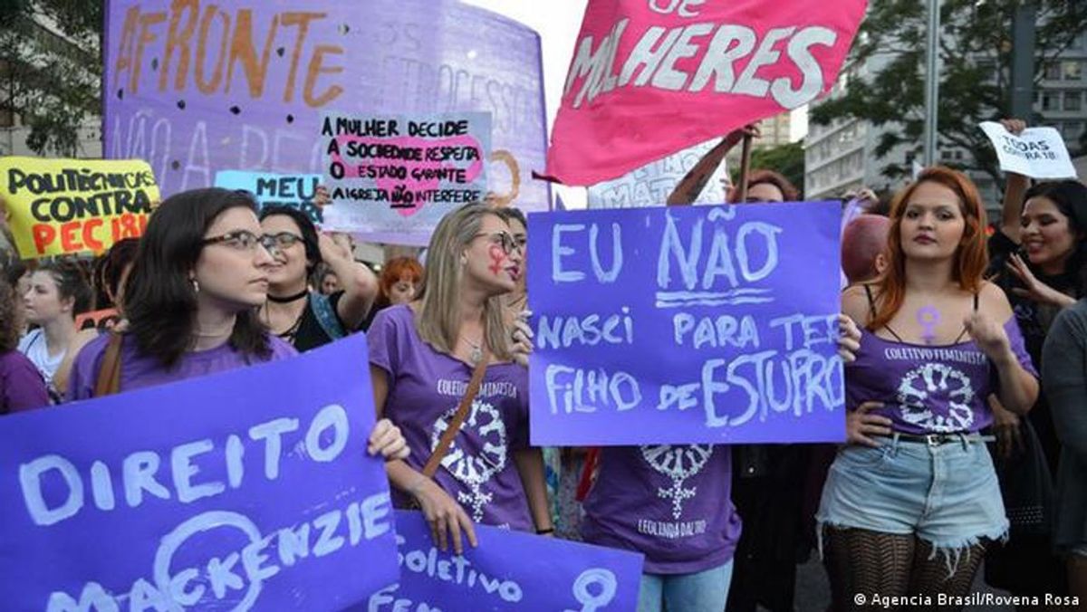 En Brasil el aborto es legalizado por riesgo de vida hacia la madre y por violación.