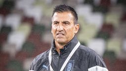 altText(Uruguay le ganó a  Corea del Sur  2 a 1 en Seúl)}