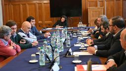 altText(Transportistas internacionales denuncian crisis en el sector)}