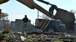 altText(Desmantelan edificaciones ilegales y aguantaderos en Malvín Norte)}