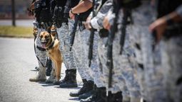 altText(Casi 900 policías en el operativo de seguridad para el clásico del domingo)}