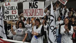 altText(Anuncian paro nacional de la educación para el miércoles)}