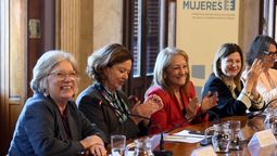 altText(Cosse llamó a reinstalar la comisión bicameral femenina y a aprobar en 2026 la ley de paridad)}