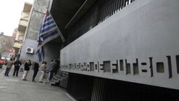 altText(Funcionarios de la AUF fueron a jubilarse, pero faltaban más de 20 años de aportes en BPS)}