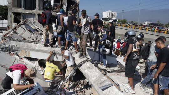 Actualizan cifra de víctimas tras el sismo.