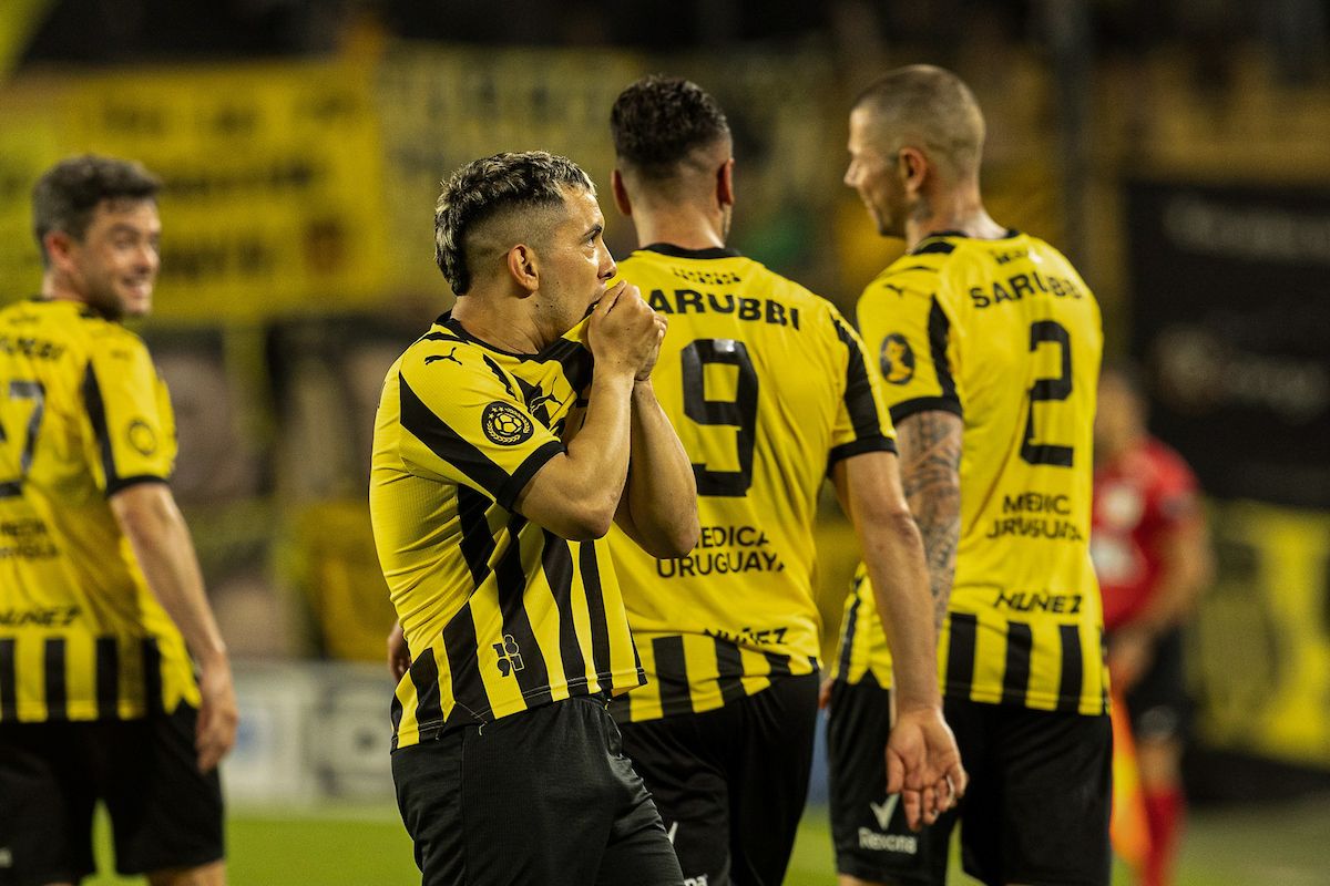 Peñarol venció a Boston River.