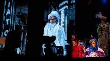 Aldo Martínez volvió al parodismo y Caballeros brilló en el Teatro de Verano.