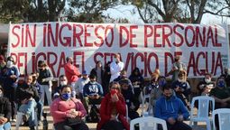 altText(“Haciendo agua”: ante falta de personal peligra el servicio de OSE)}