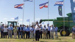 altText(Gobierno impulsa Estrategia Nacional de Riego y anuncia medidas de alivio para el sector agropecuario)}