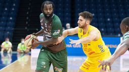 altText(Trouville hizo un gran partido frente a Aguada y estiró las finales)}