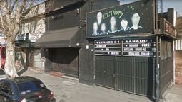 altText(Terrible: cuatro heridos de bala en la puerta de El Tropy en Arroyo Seco)}