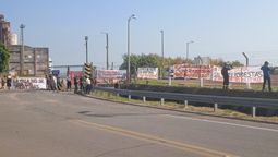 altText(Fray Bentos: trabajadores portuarios podrían hacer huelga de hambre)}