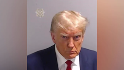 altText(Trump fue arrestado, fichado y liberado )}