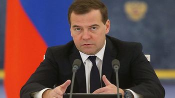 Medvédev denuncia política norteamericana para deponer «gobiernos incómodos»