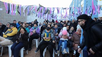 Trabajadores reciben su vivienda en Nuevo París.