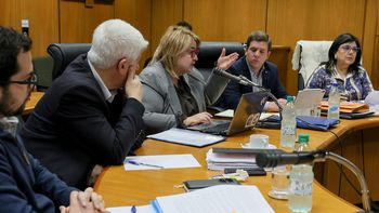Lazo señaló negligencia de Castaingdebat y documentó las irregularidades del segundo pago