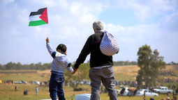 altText(Israel y Hamás acuerdan extensión de la tregua por un día más )}