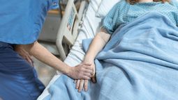 altText(Facultad de Enfermería apoya la muerte digna, pero demanda inclusión del personal en la reglamentación)}