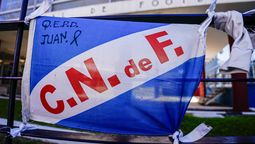 altText(El detalle que llevará la camiseta de Nacional en homenaje a Izquierdo)}