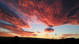 altText(Puestas de sol más rojizas debido a incendios)}