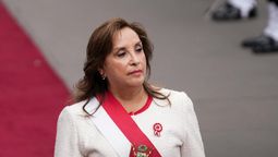 altText(Perú y la fragilidad del poder: Dina Boluarte fue destituida)}