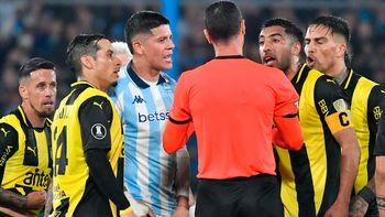 ¿Qué dice el audio del VAR sobre el penal de Gularte a Martínez?