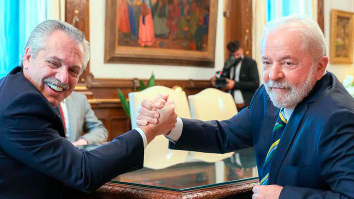 Lula y Alberto Fernández decididos a trabajar por una moneda única.