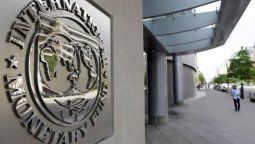 altText(El FMI frente a sus propias contradicciones: evidencia, poder y límites de un modelo)}