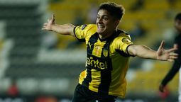 altText(Peñarol goleó y quedó a un paso de las semifinales)}
