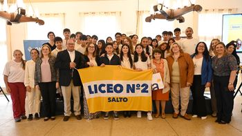 Estudiantes de Salto y Artigas ganaron el concurso Al futuro lo hacemos todos