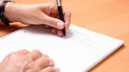 altText(Mitos y realidades sobre ser zurdo)}