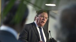 altText(Tras victoria de Delgado en elección del Directorio, Falero asumirá en el Senado)}