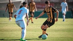 altText(Los clásicos juveniles tuvieron color aurinegro)}