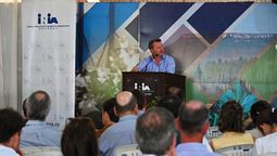 altText(INIA reunió a productores para abordar eficiencia reproductiva y control sanitario en la ganadería)}