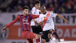 altText(Nicolás de la Cruz detenido en Paraguay por golpear a un policía en 2016)}