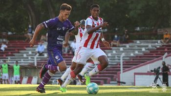 River le ganó a Fénix en un muy buen encuentro
