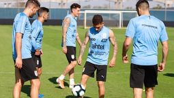 altText(Torreira va de titular por Vecino)}